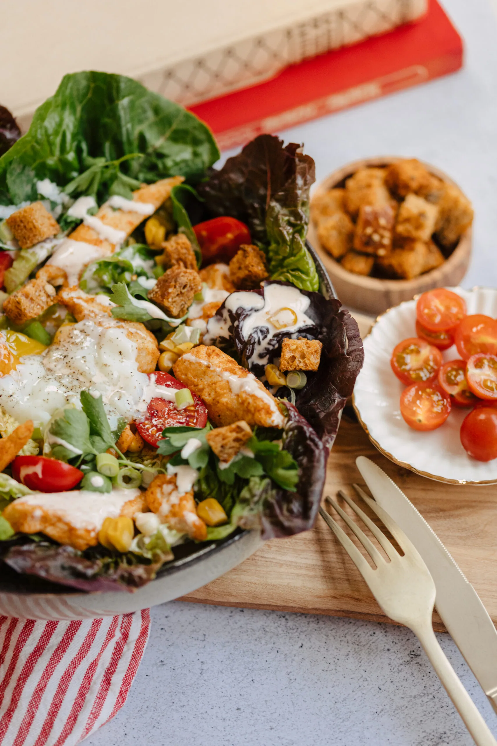 Salade de poulet cajun