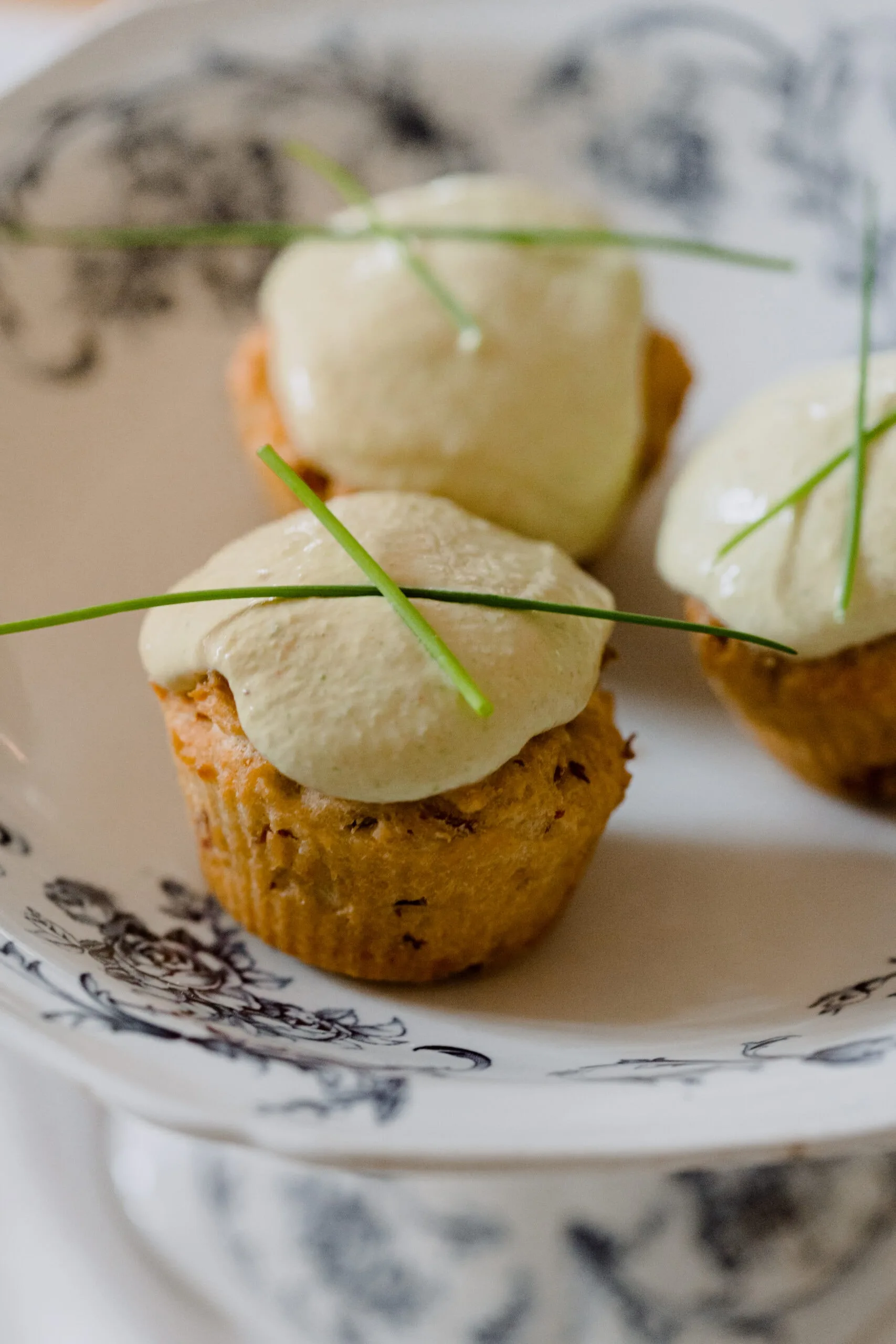 Muffins Serrano, mozzarella et topping asperges vertes
