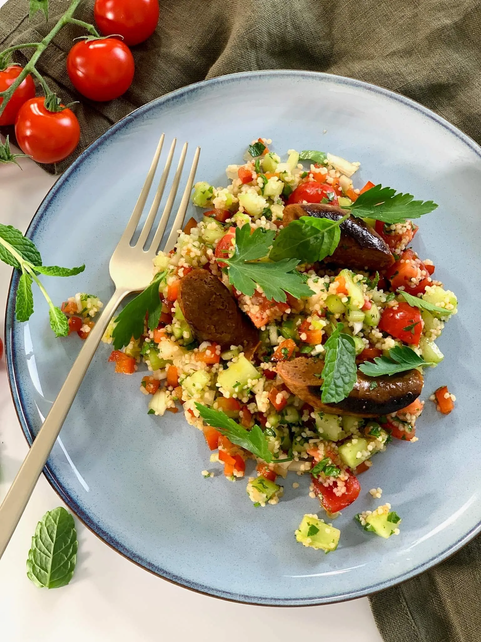 Taboulé maison et merguez grillées