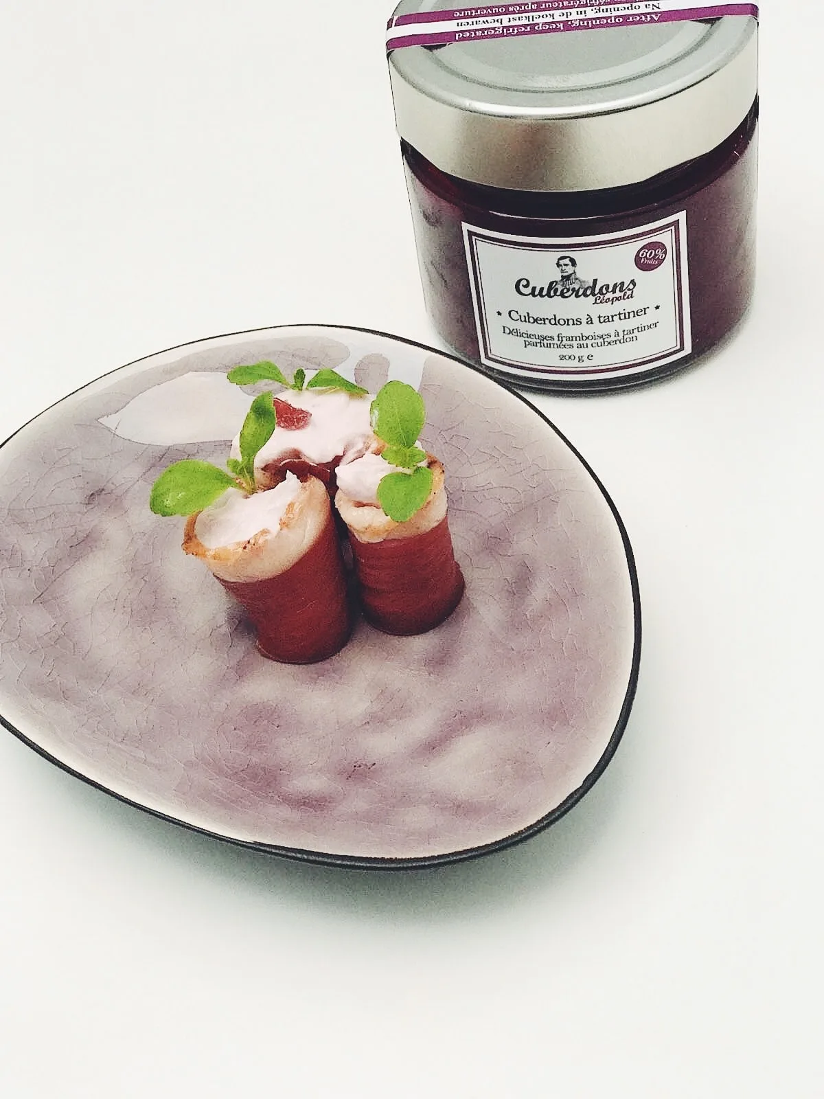 Magret de canard fumé – Chèvre – Confiture framboise- cuberdon Léopold