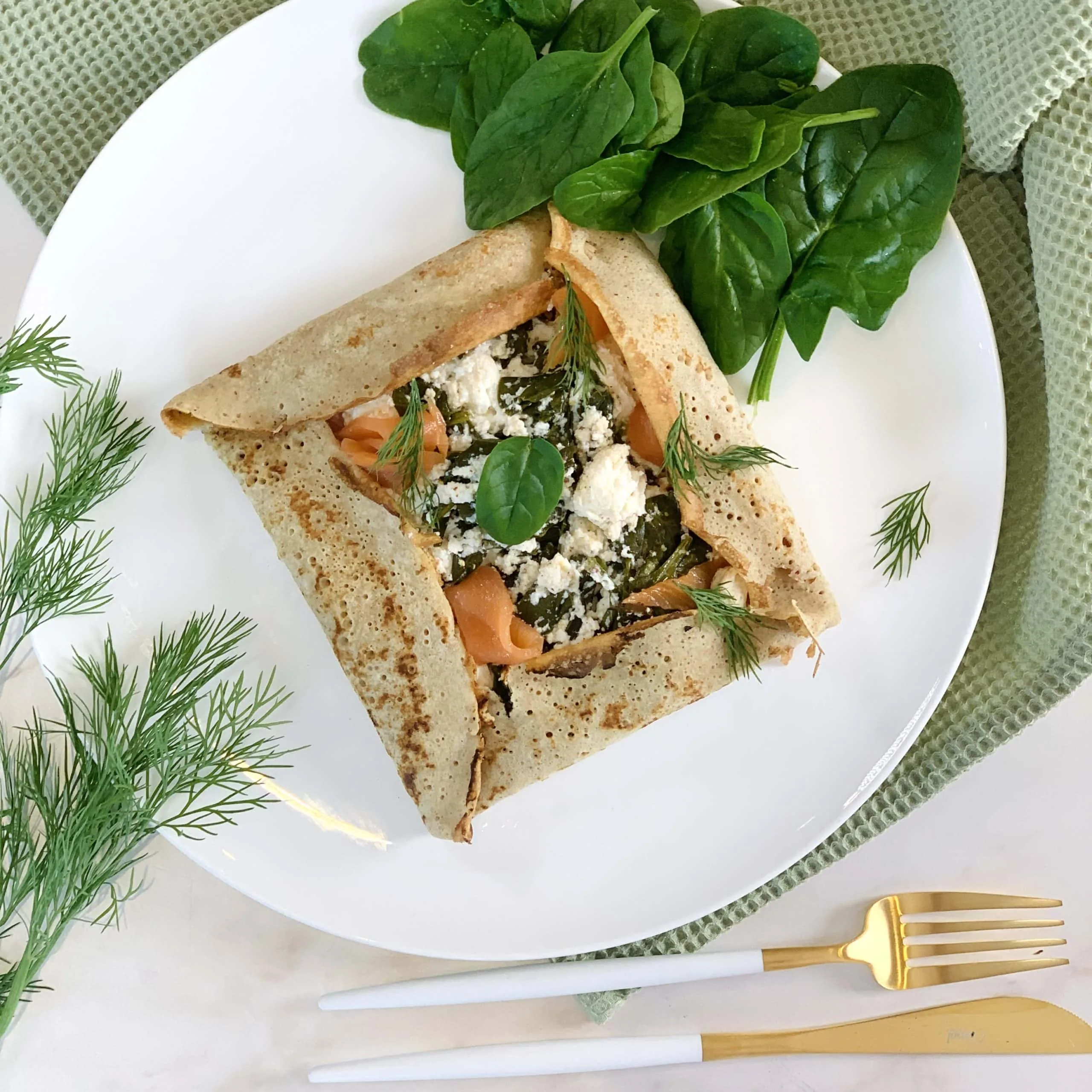 Crêpes au saumon fumé, épinards et ricotta