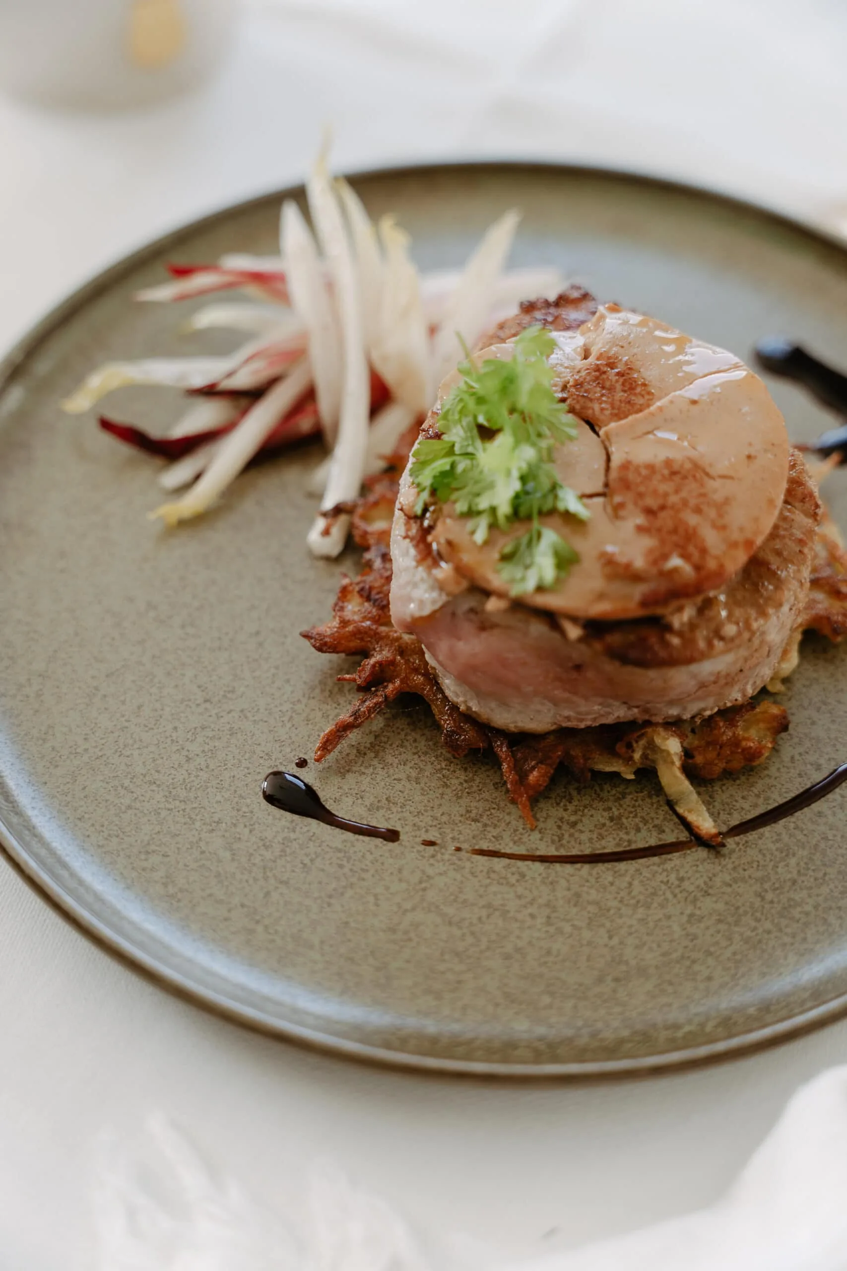 Grenadin de veau rossini et pommes de terre paillasson