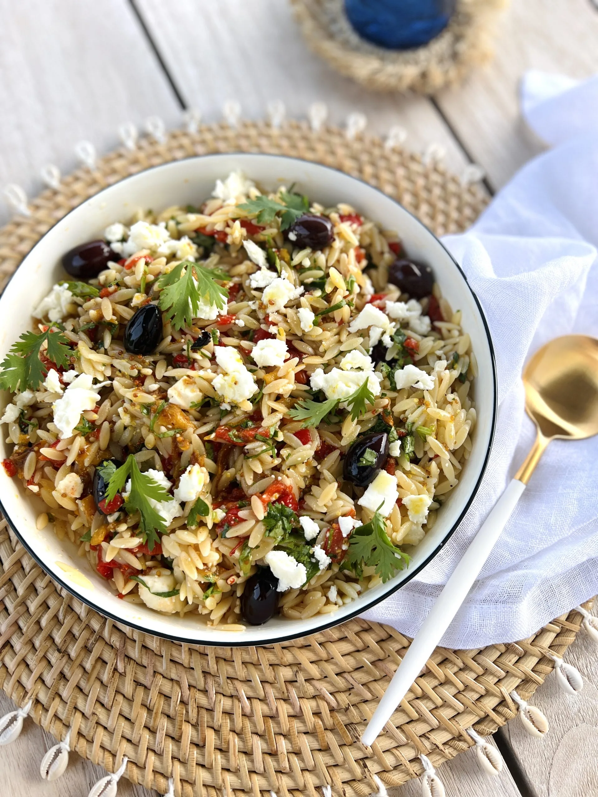 Salade de pâtes grecques et poivrons doux