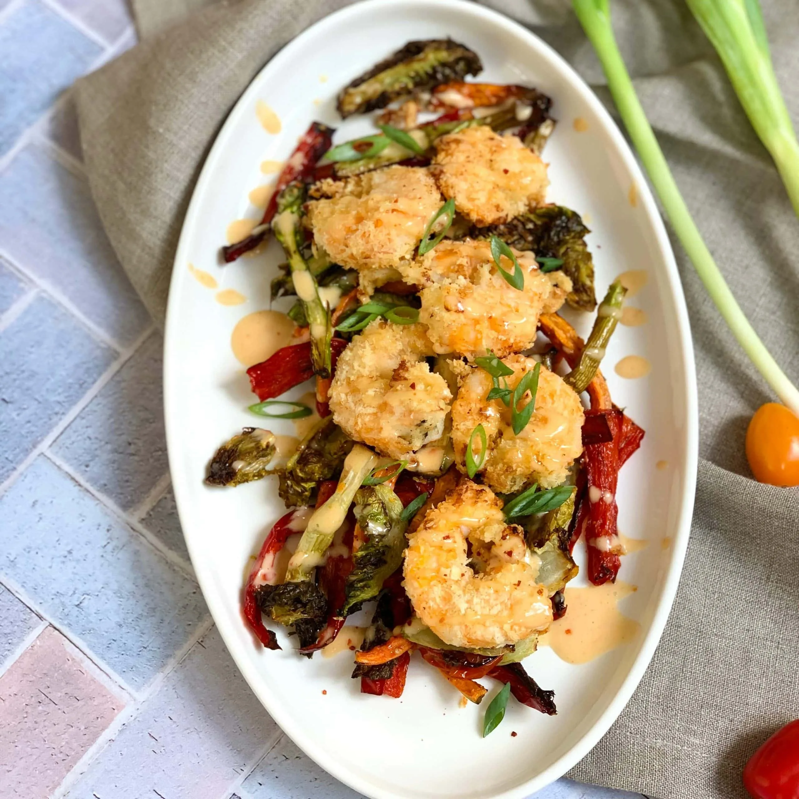 Crevettes croustillantes « Bang Bang » et légumes croquants