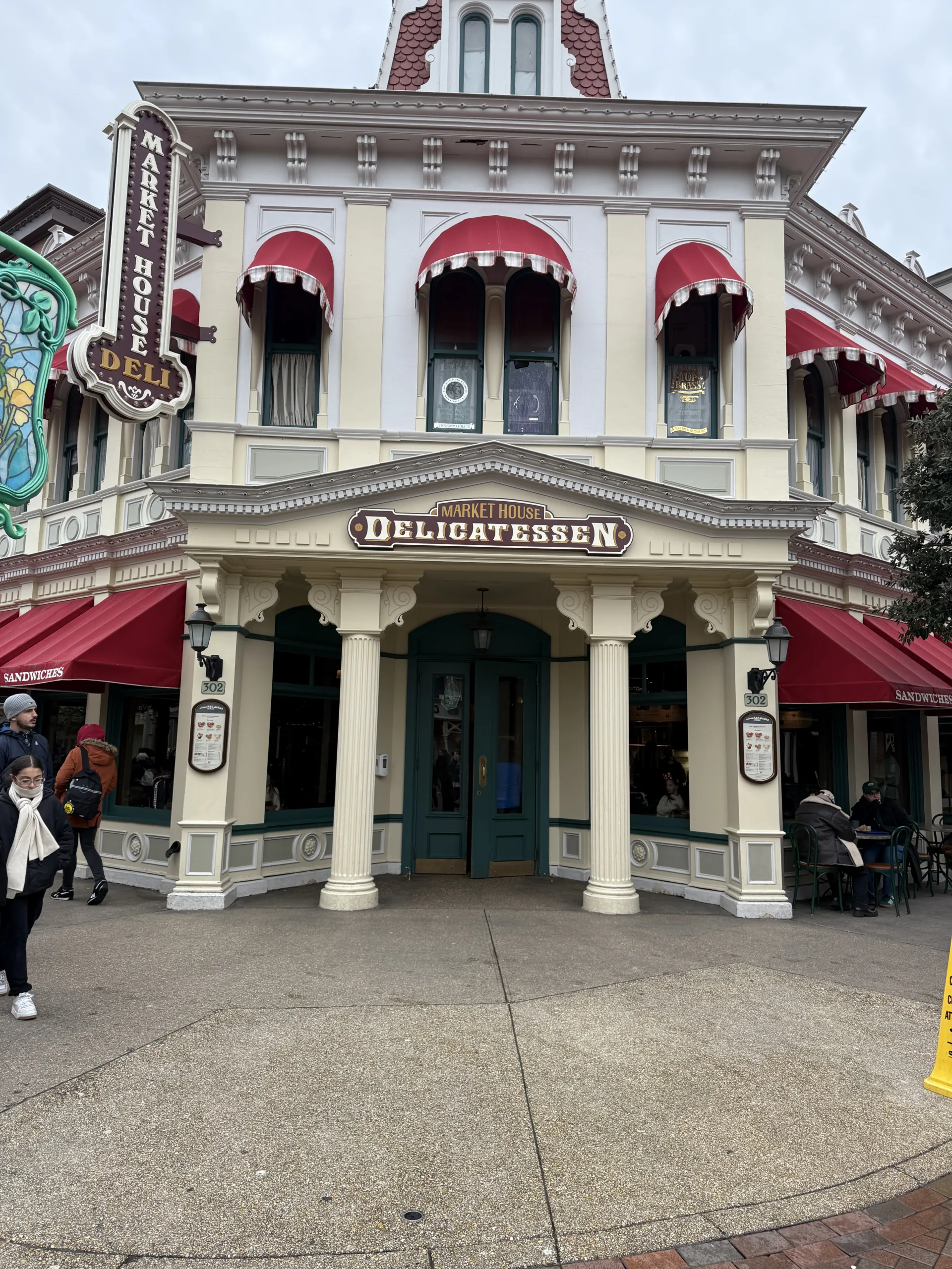 Casey’s Corner