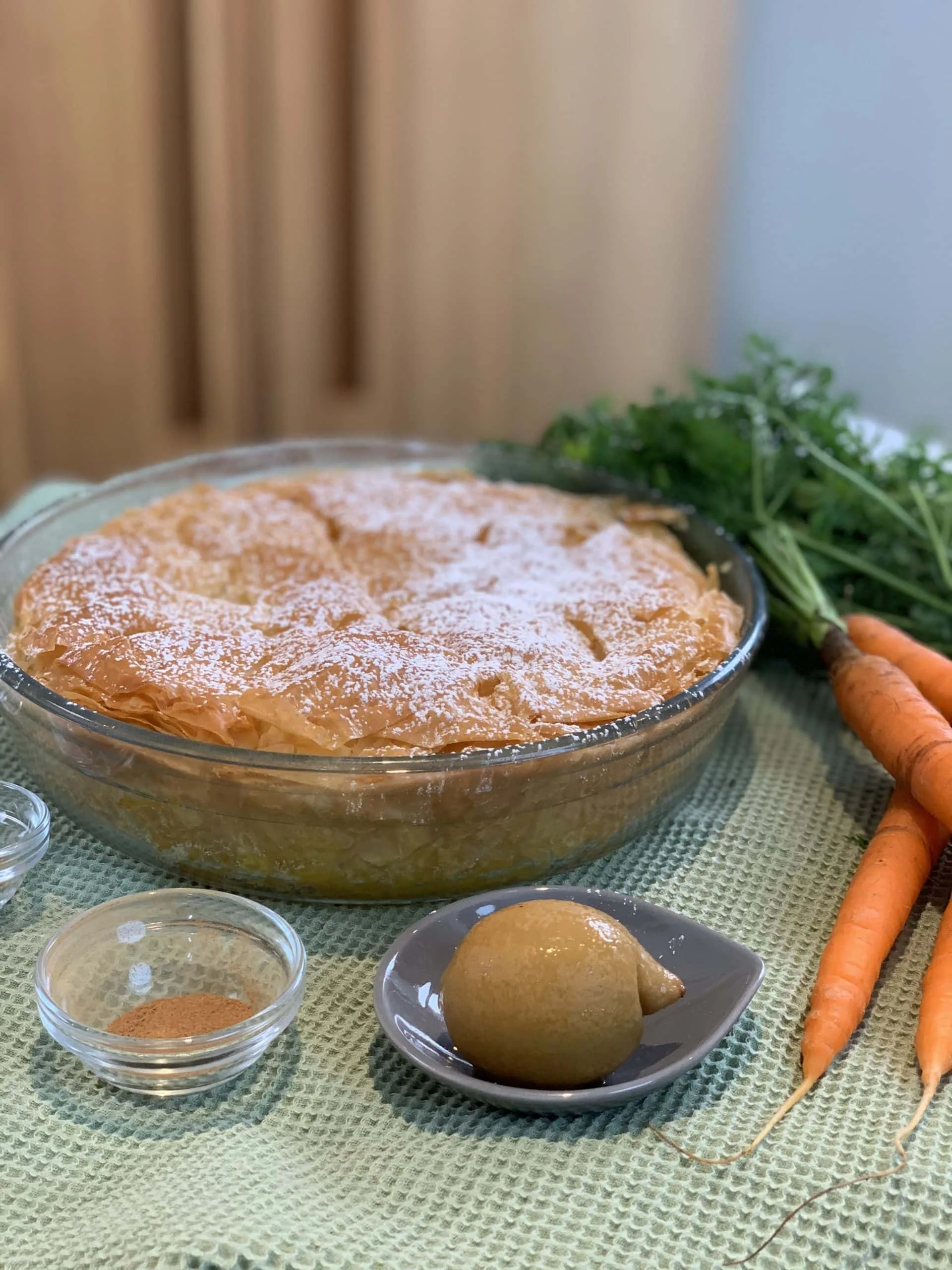 Pastilla aux cuisses de poulet confites