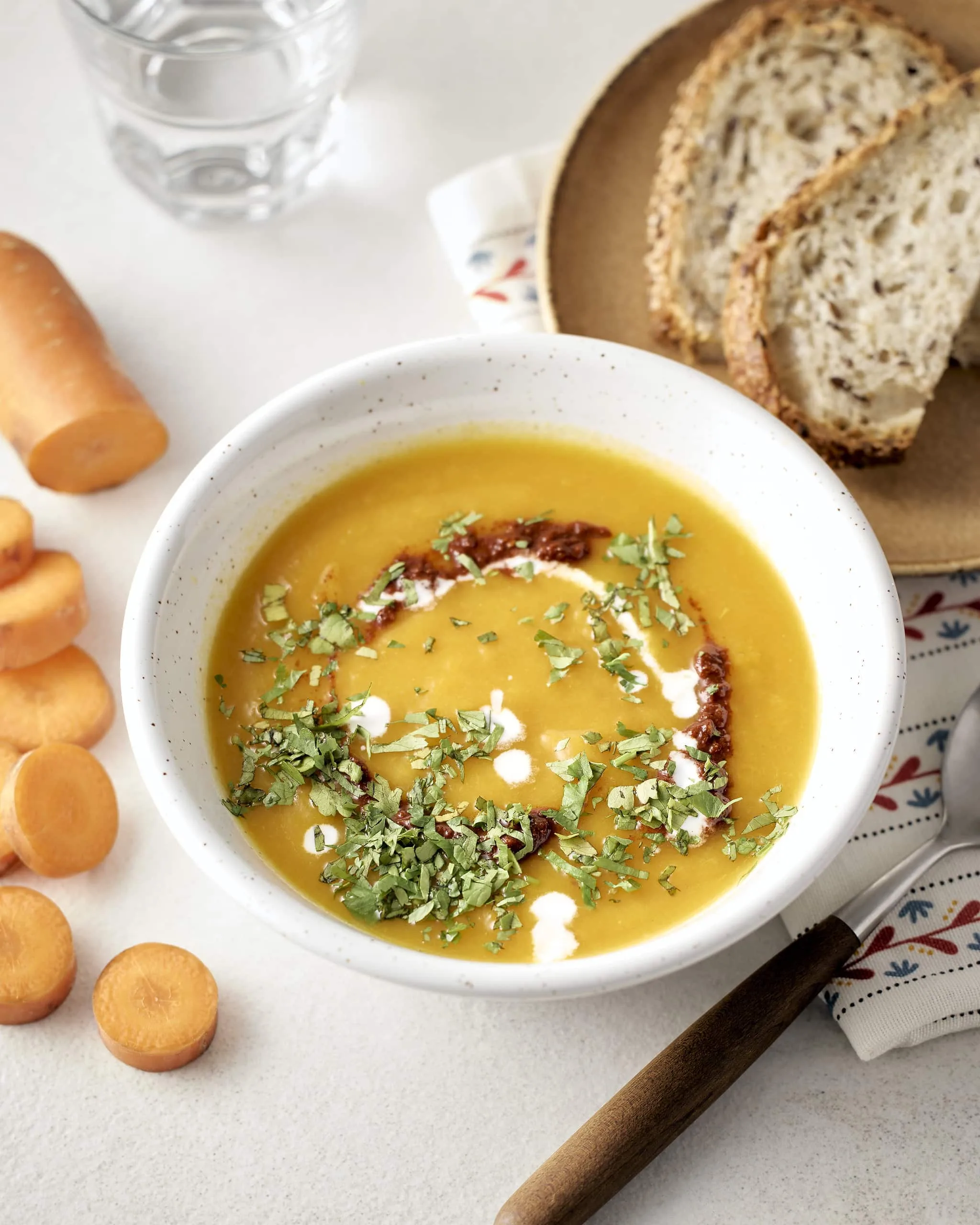 Potage potimarron, carottes et épices Indiennes 