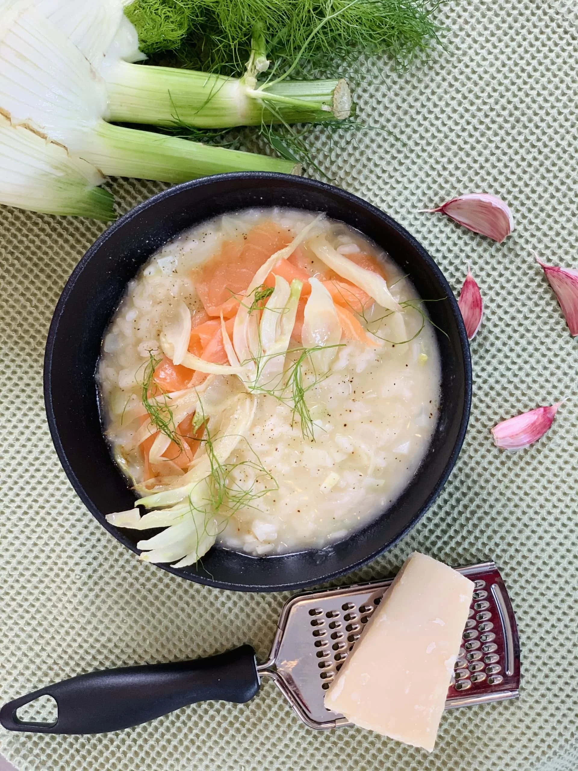 Risotto au saumon fumé et fenouil