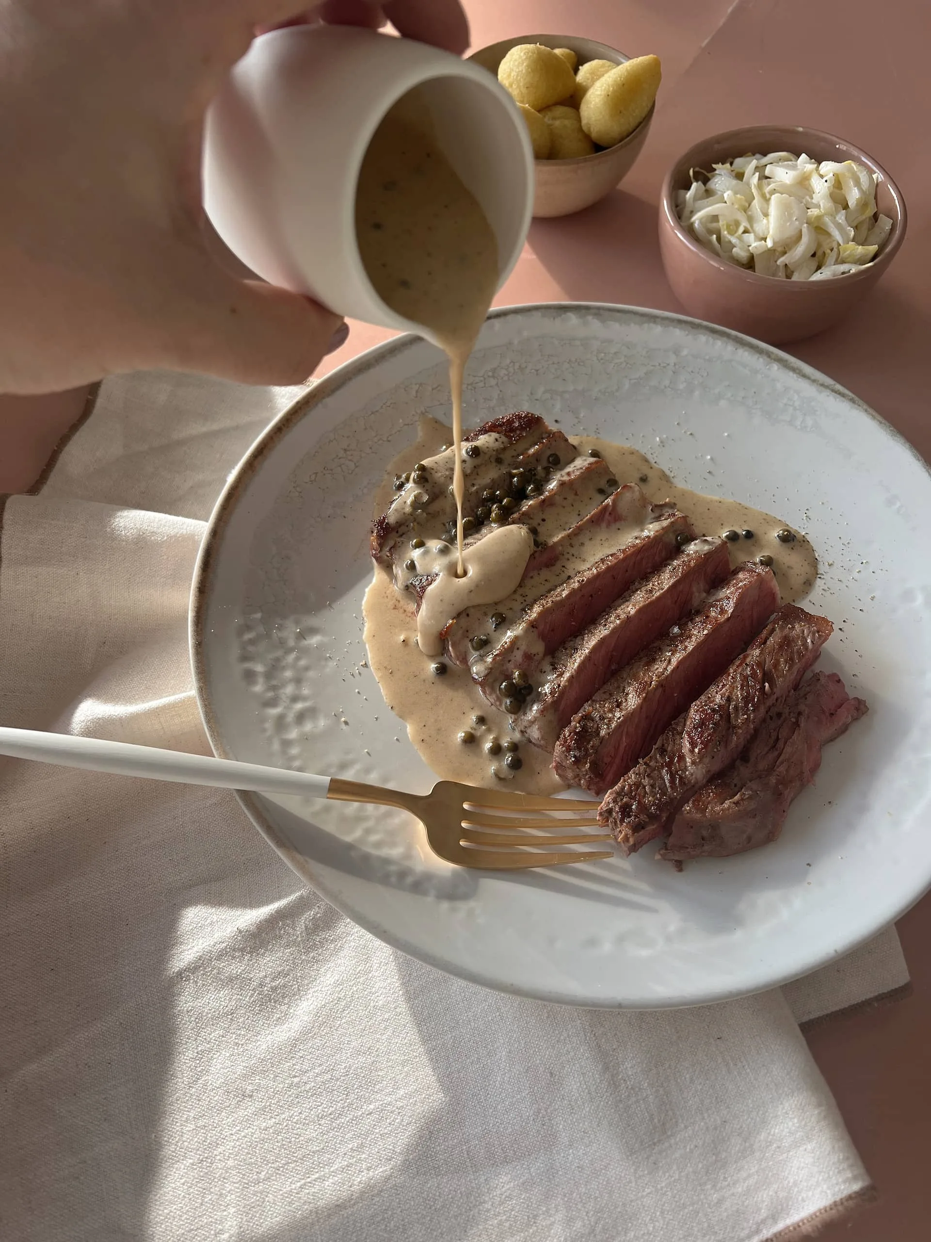 Steak poivre vert et crème