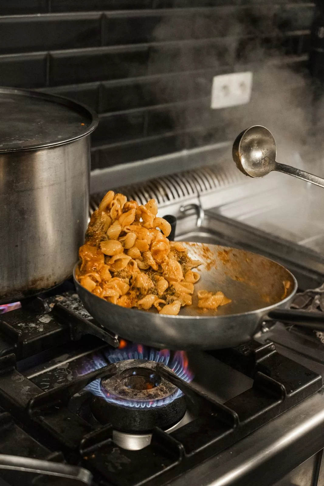 Comfort Club x Frasca – Image 2