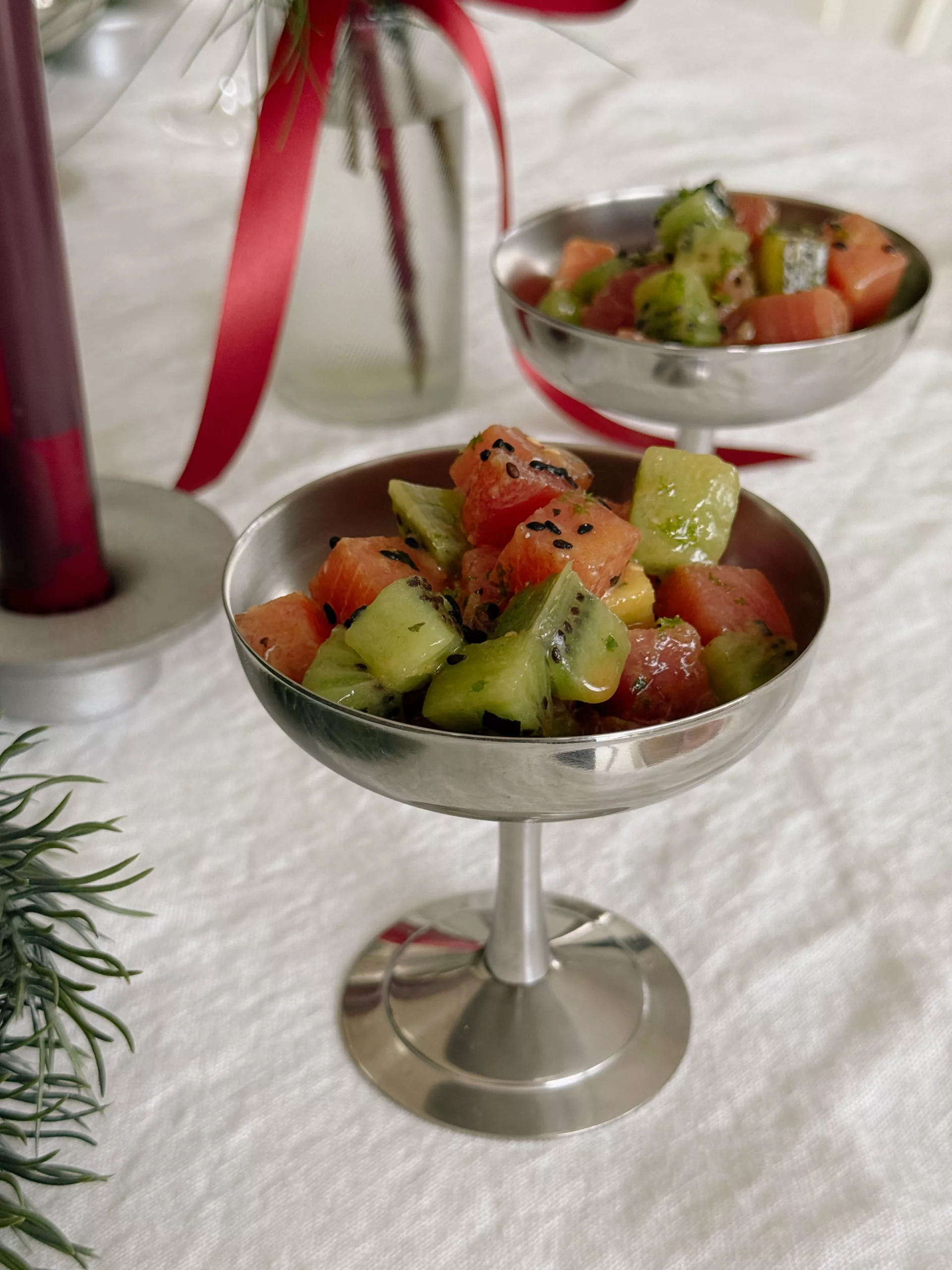 Thon mariné au miso, kiwi & citron vert