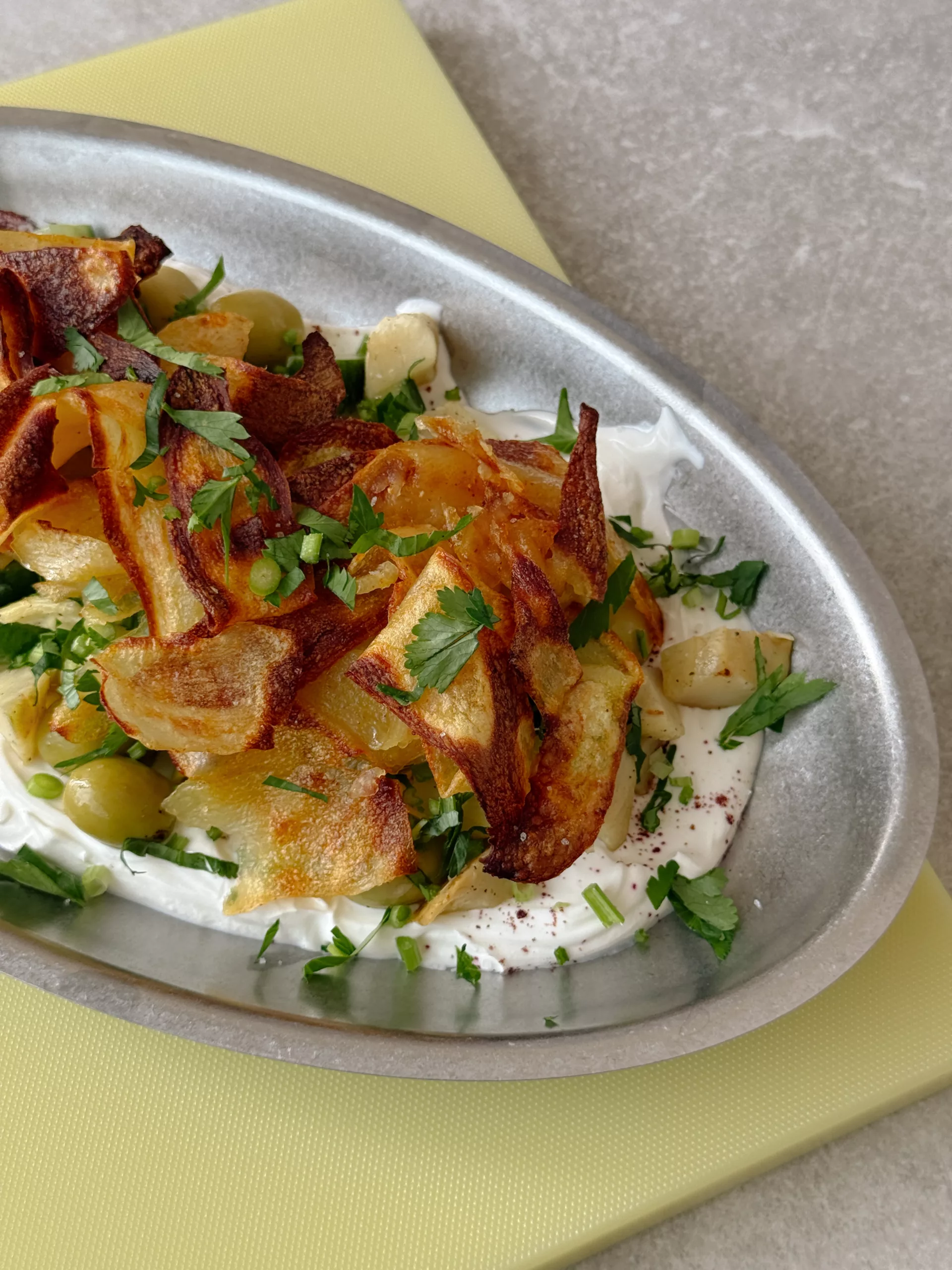 Salade d’artichauts et crispy potatoes