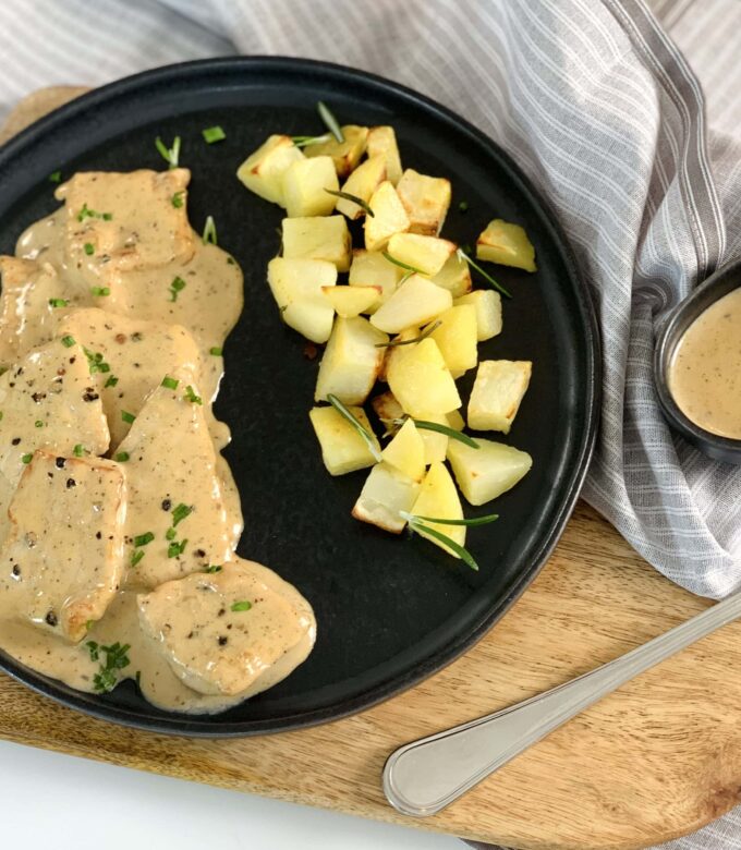 Veau sauce au poivre _ Pommes de terre au romarin