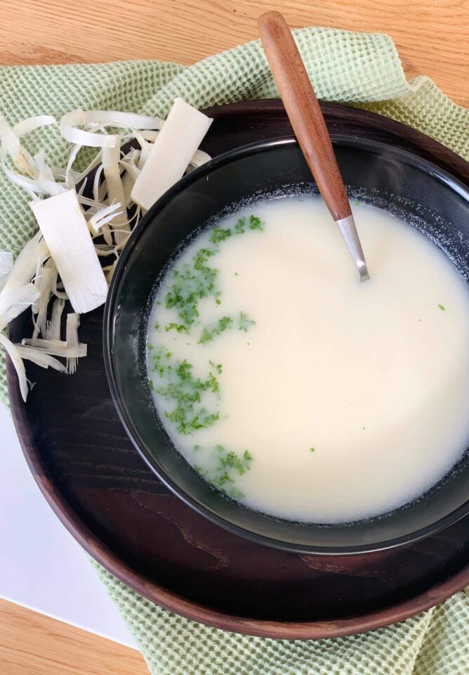 Velouté d_épluchures d_asperges blanches