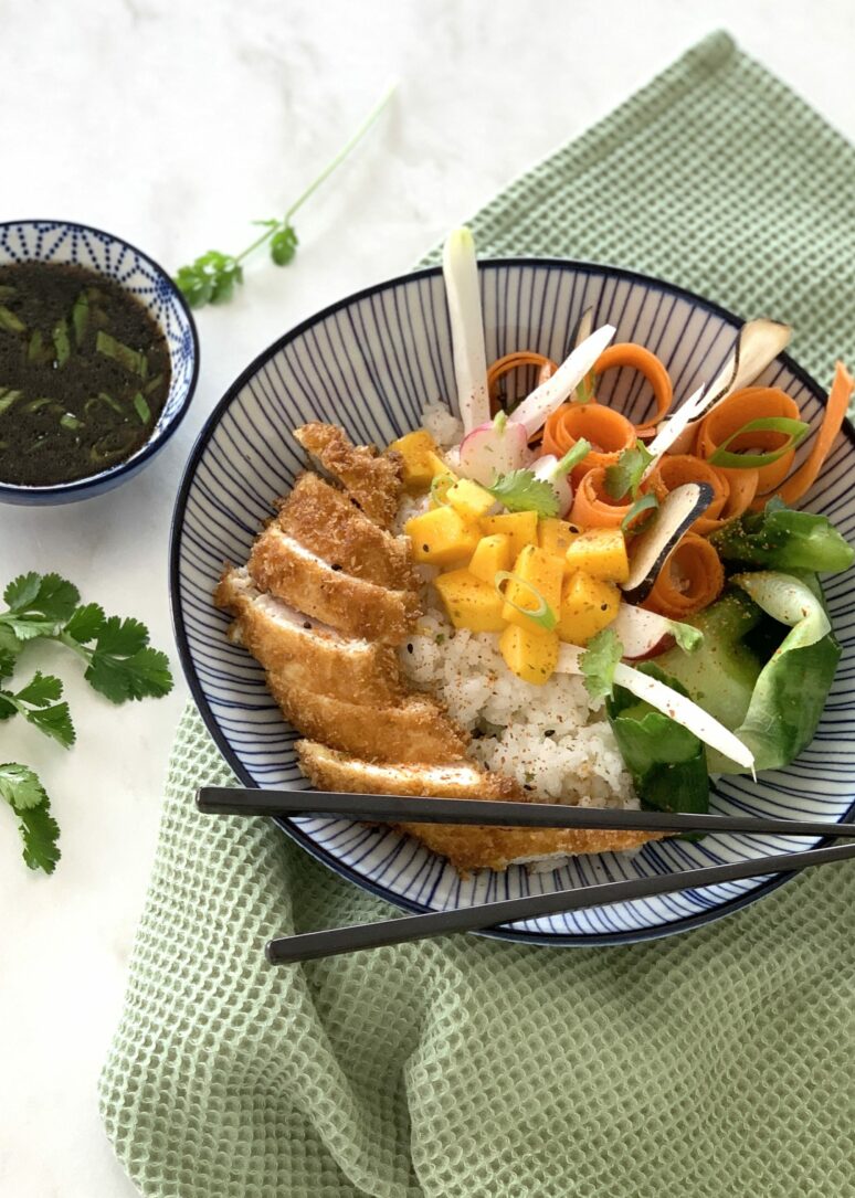 Poké Bowl Poulet croquant - Légumes - Version de Leslie en cuisine
